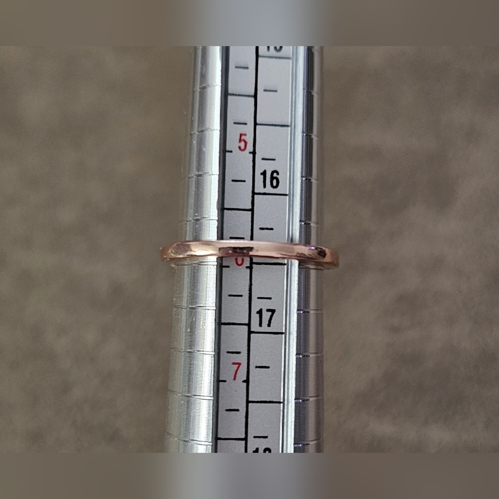 Luxurious Delicate Zirconia Ring SZ6 - Picture 4 of 6